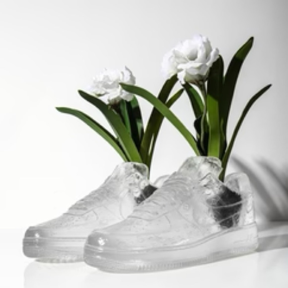 Mr. Flower Fantastic Jordan 1 Flower Vases (2)